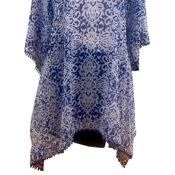 Elegant Blue Patterned Women's Camisole - Picture 7 of 8